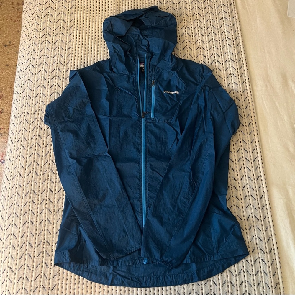 Patagonia Women’s Houdini Jacket, size M, Blue